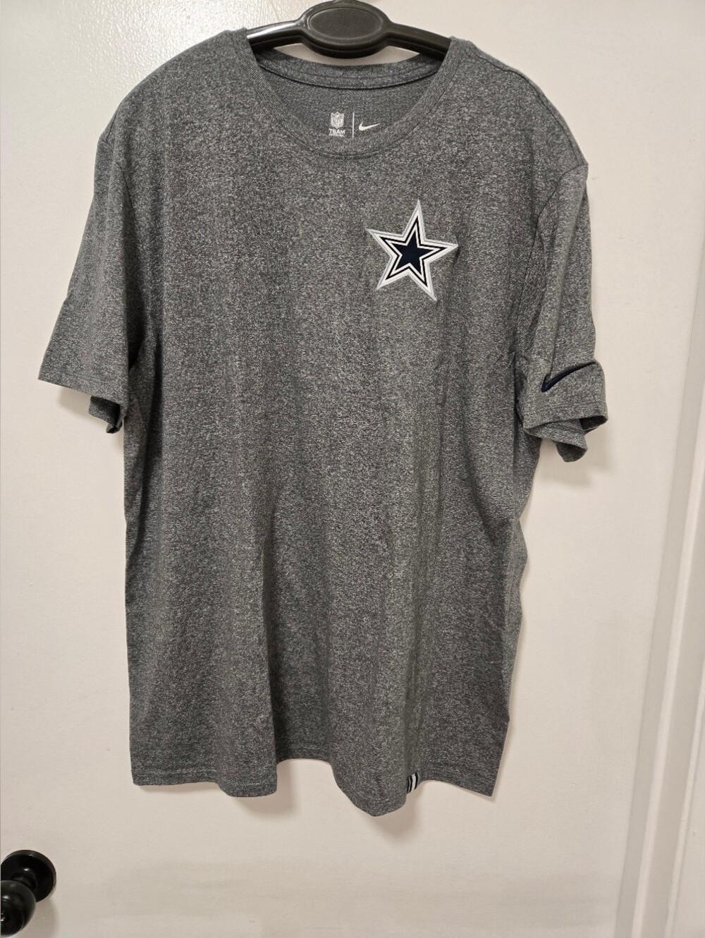 NFL Team Apparel The NIKE TEE Dallas Cowboys T-Shirt Sz XL Grey Athletic Fit